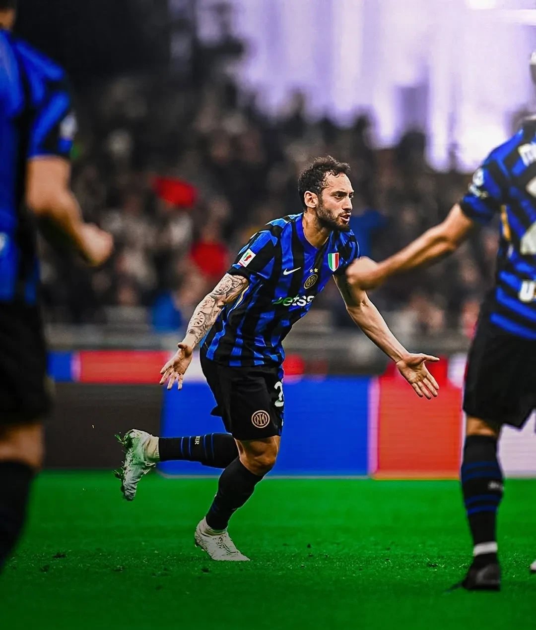 AC米兰险胜国米，博格巴梅开二度西甲