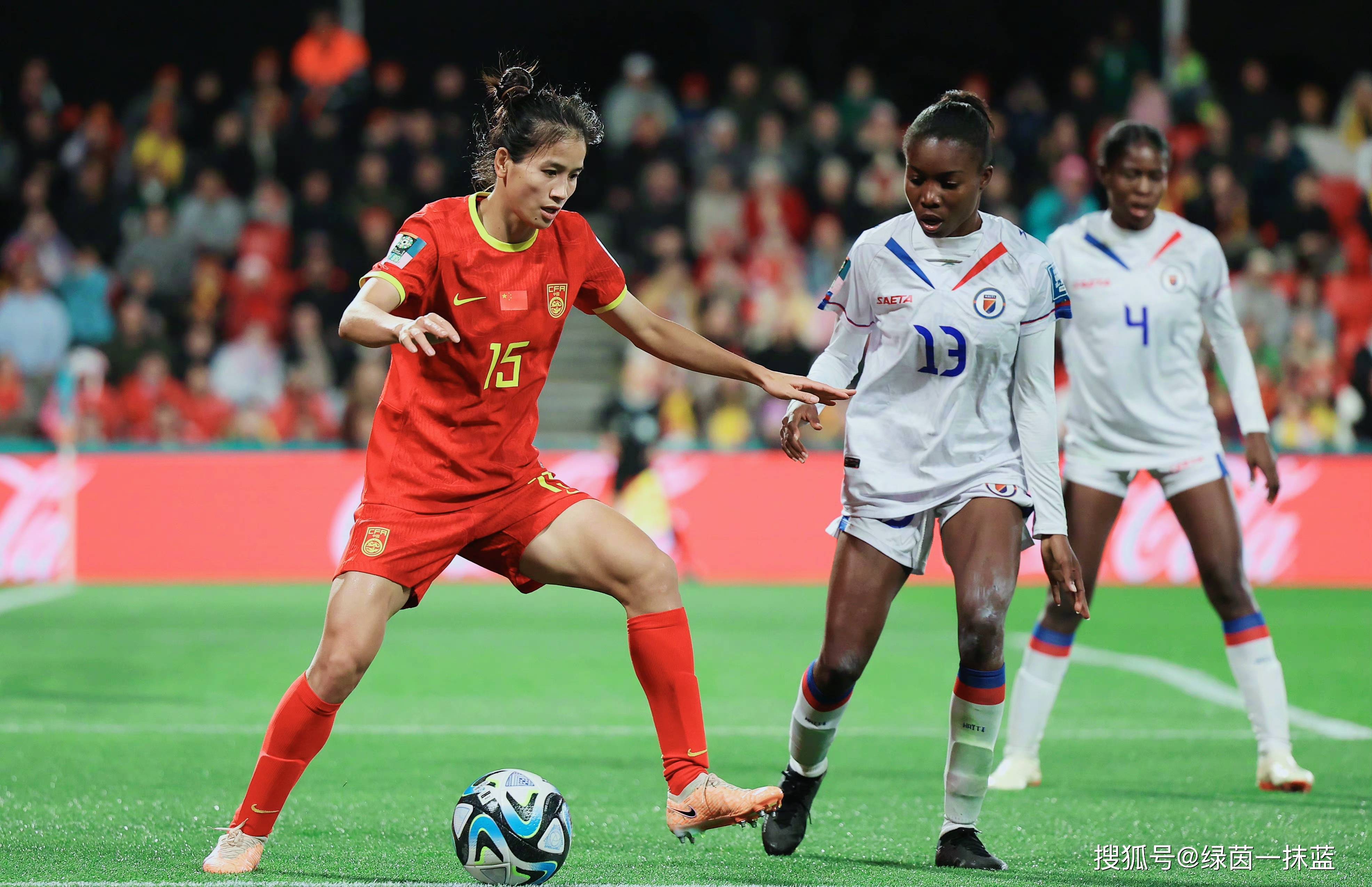 包含中国女足联赛上的硬战，国足势不可挡的词条