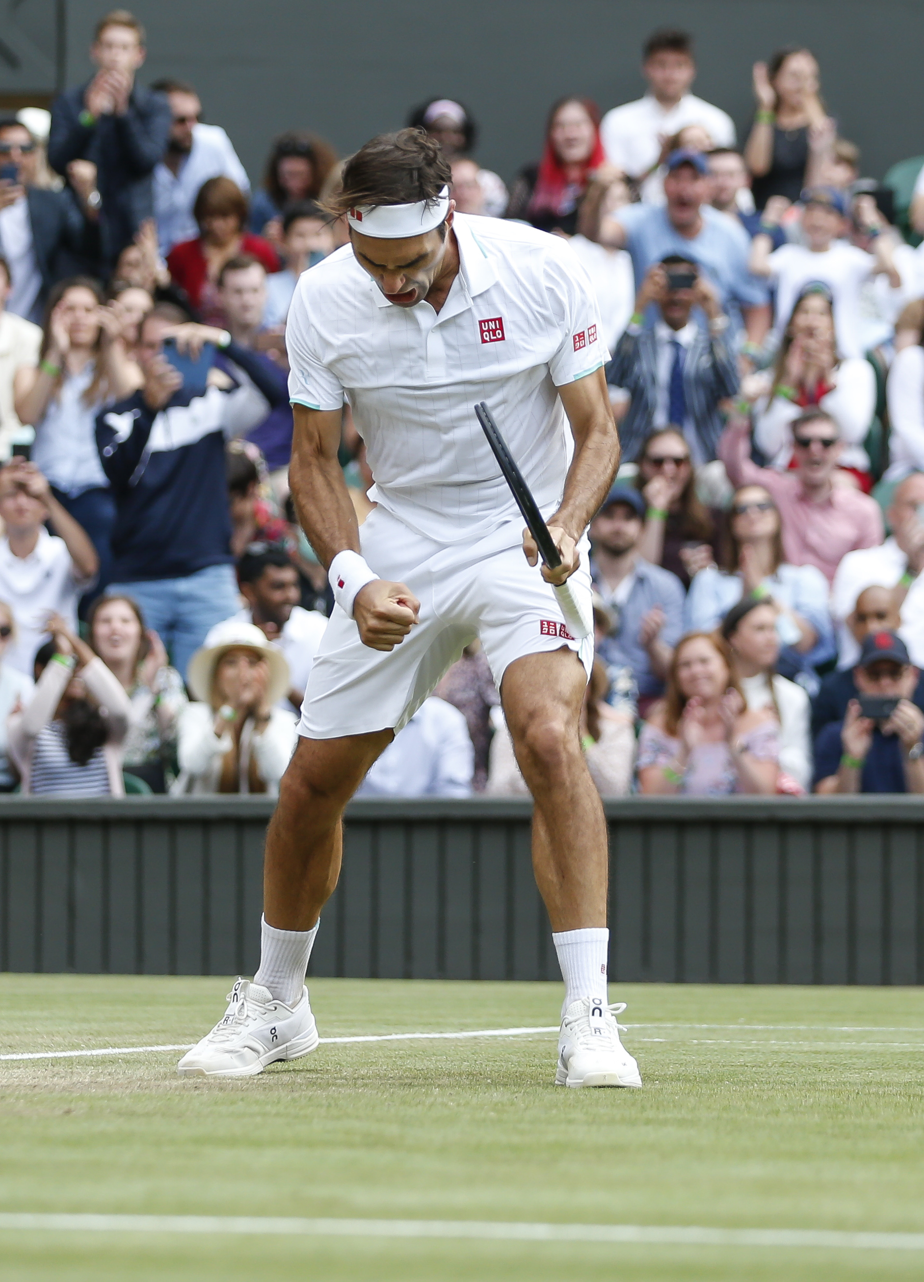 包含世界网球队逆转英国网球队，费德勒统治全场的词条