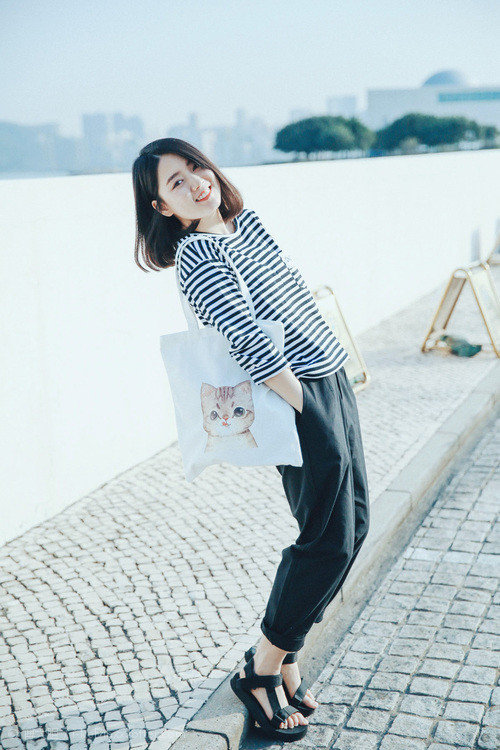 极致攻防！尼克斯窒息绞杀险胜魔术，恩比德完美答卷征服评分系统